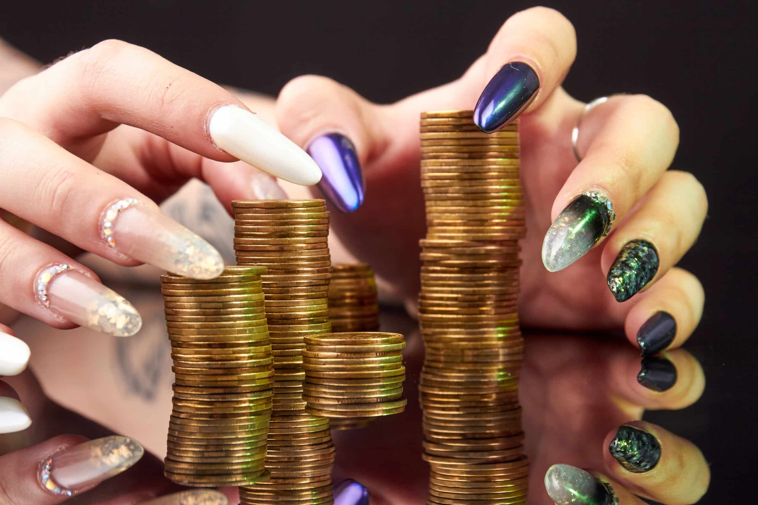 Técnicas profesionales de manicura - AJ Academy Canarias