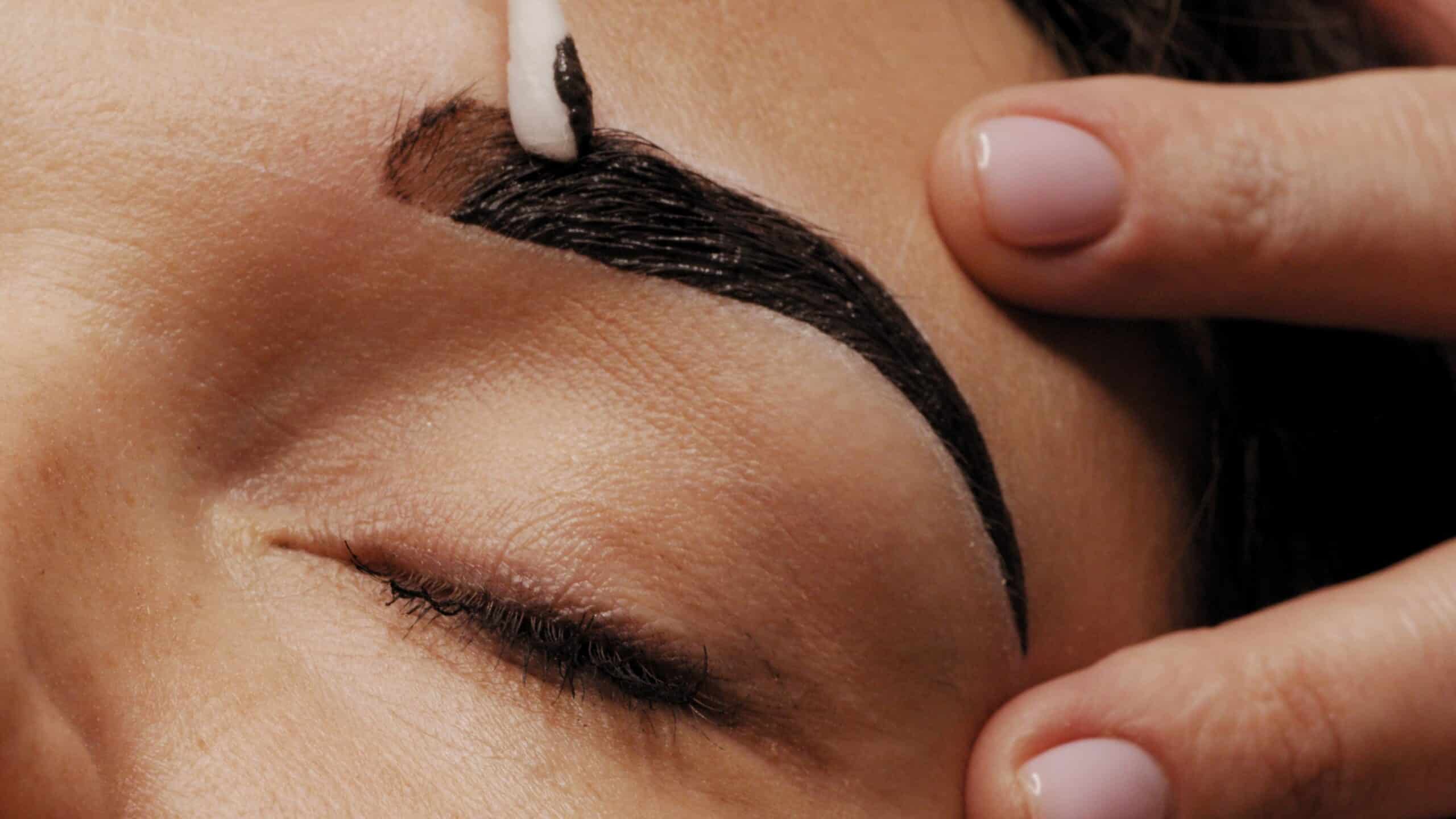 Curso Depilación con Hilo, Visagismo y Henna · Tenerife