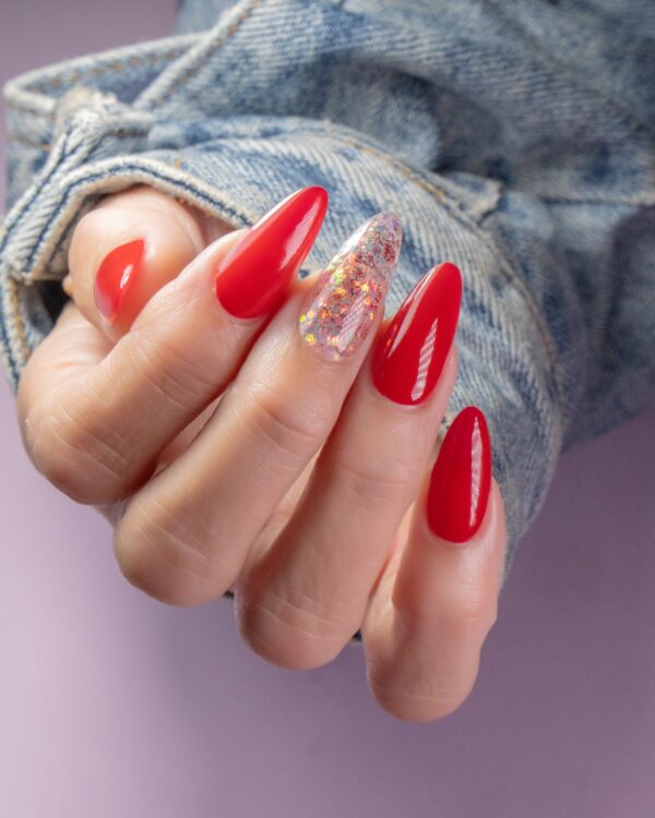 Formación profesional de uñas en AJ Academy Tenerife