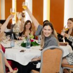 Formación profesional de uñas en AJ Academy Tenerife