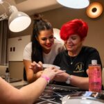 Formación profesional de uñas en AJ Academy Tenerife