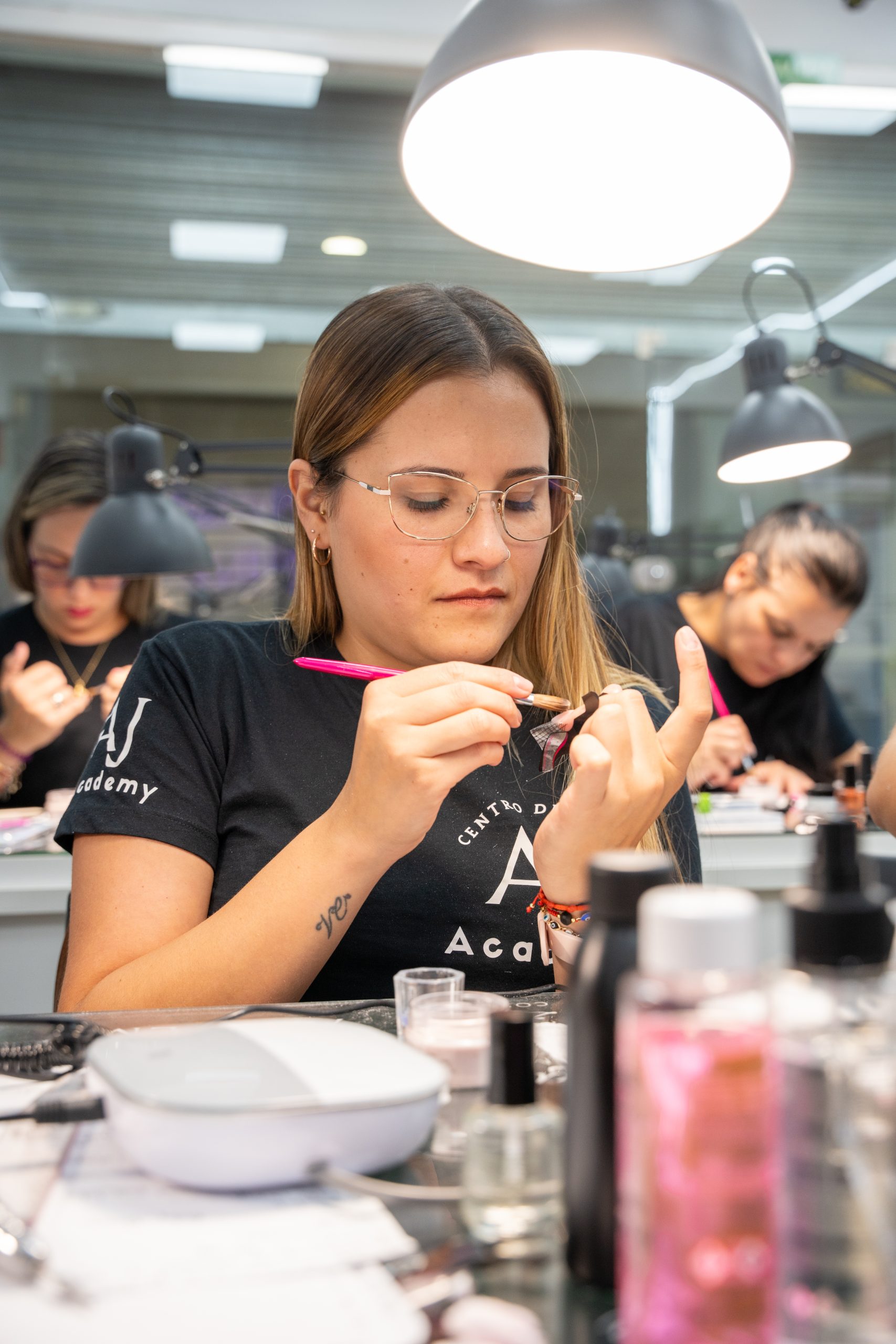 Técnico Superior Manicurista + KIT | Tenerife
